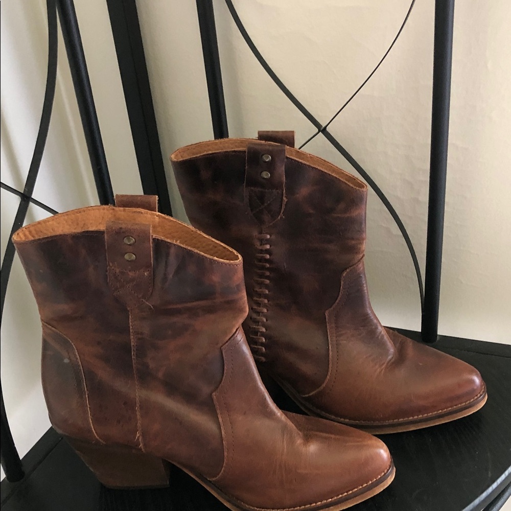 Women's musse & cloud western Brown Leather Western Ankle Boots